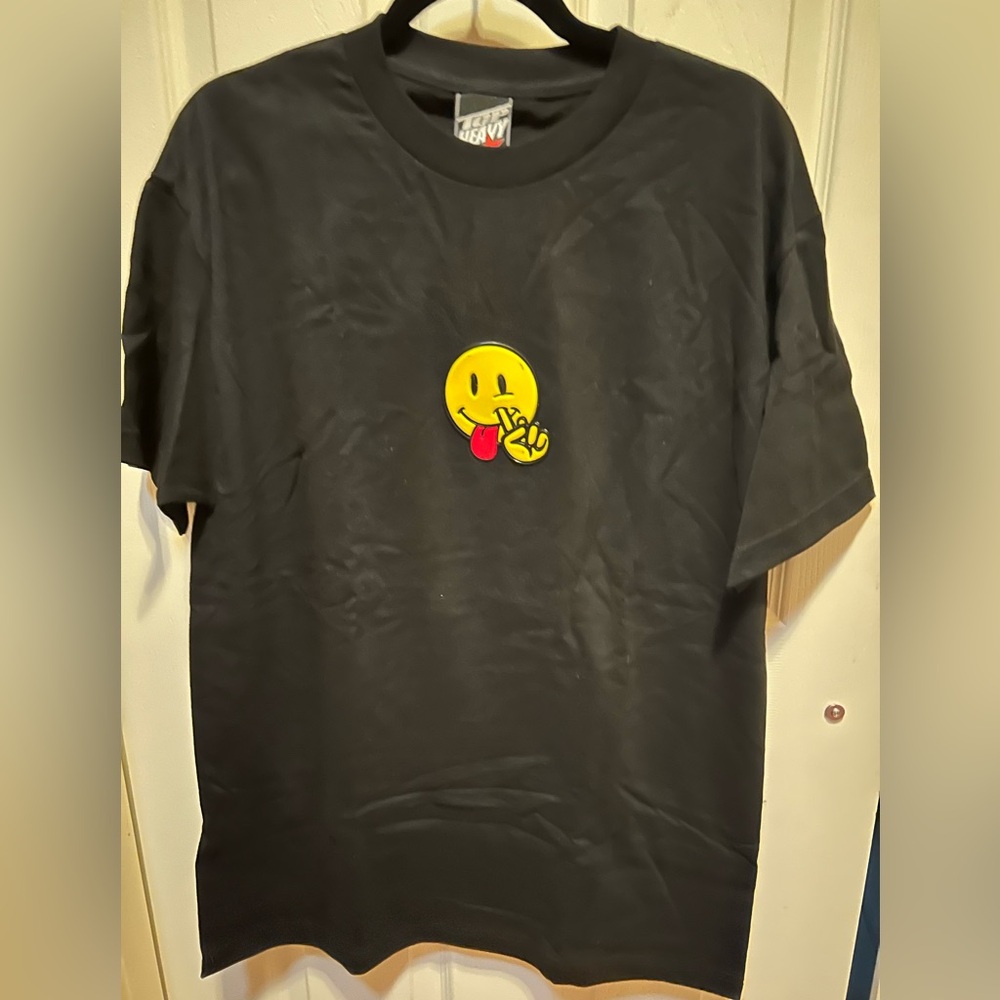 Animated Yellow Mr Happy 100% Cotton Black T-Shirt Size L Design is Rubber. NWOT